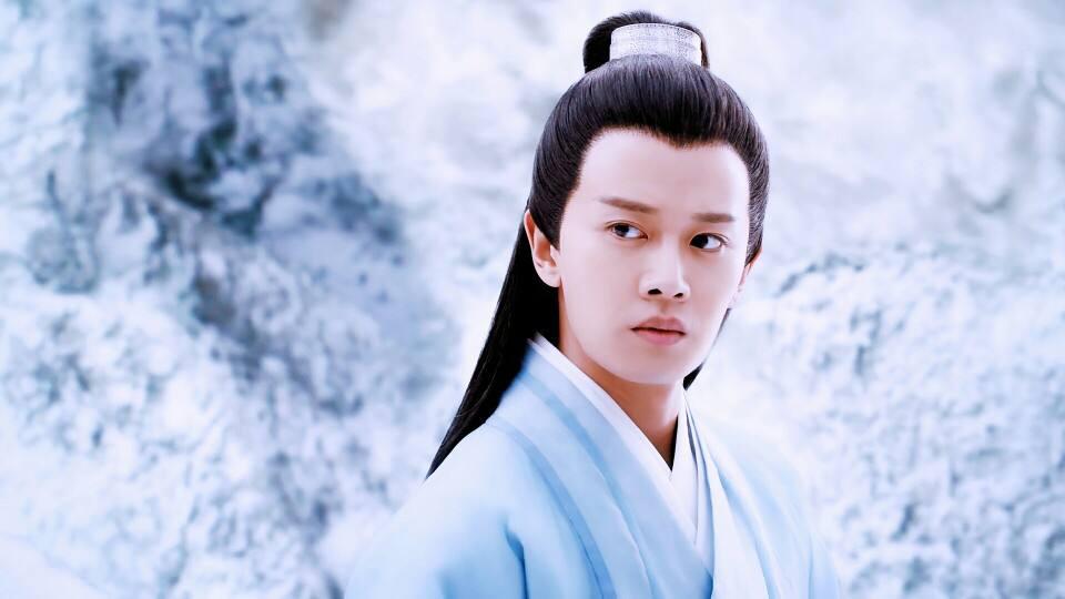 芹玲